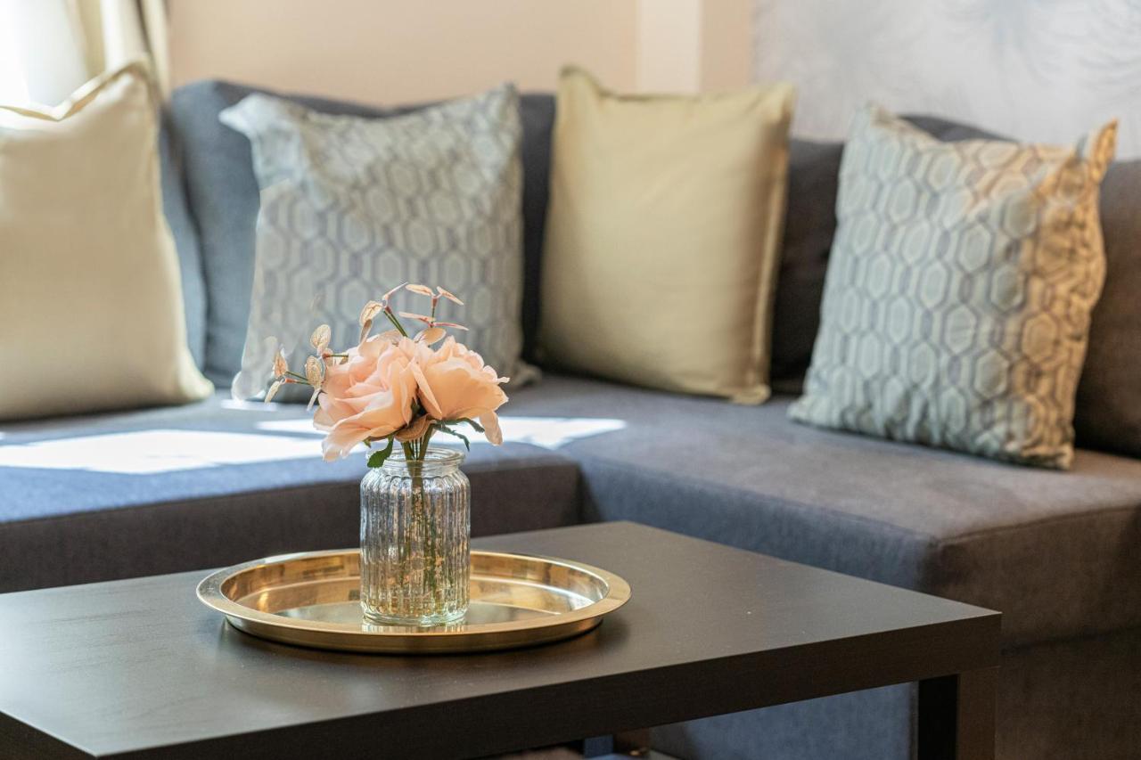 Charming 2 Bedroom Flat In Kensington High Street Londra Esterno foto