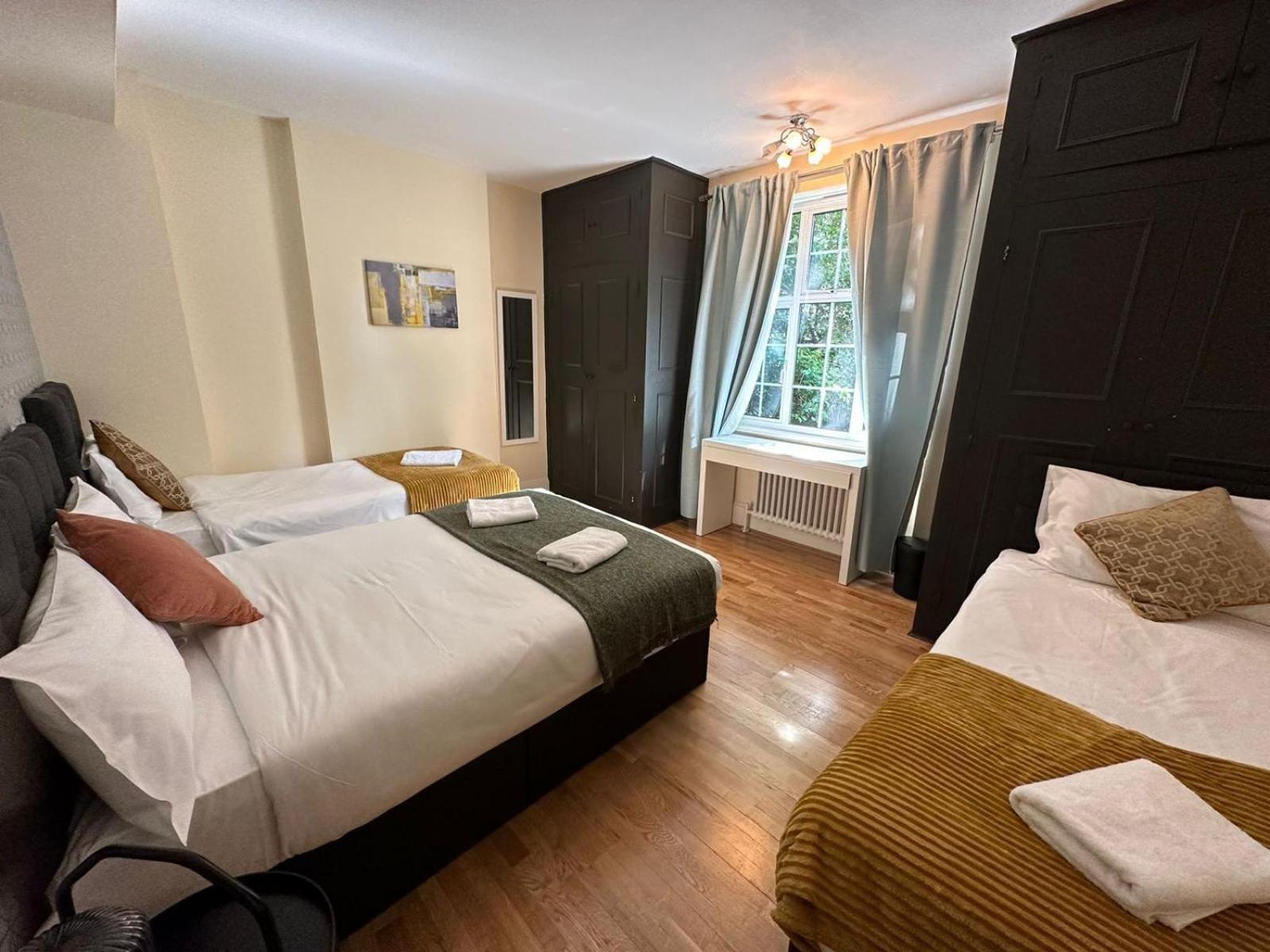 Charming 2 Bedroom Flat In Kensington High Street Londra Esterno foto
